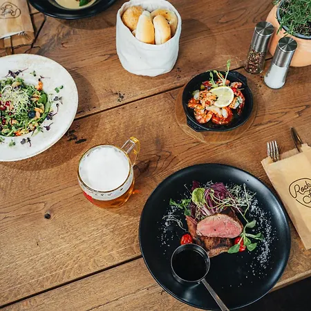 アパート Alpine House, *